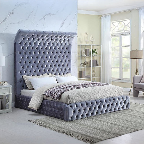 Yafa Velvet Bed